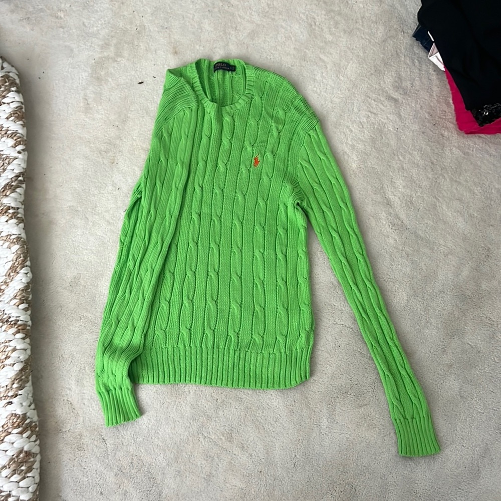 Green size L. Polo sweater